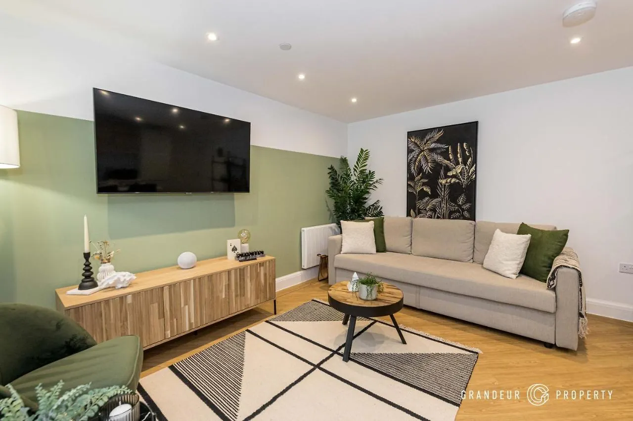 Aurora Heights By Grandeur Property Poole 0*,  United Kingdom