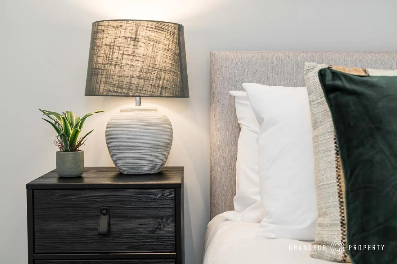 Apartment Aurora Heights By Grandeur Property Poole